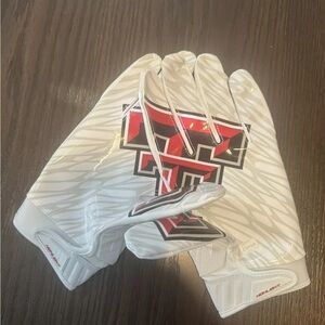 🔥NWT Texas Tech Football Gloves 🏈 (Team-Issued) (Red/White)